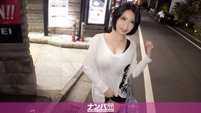 マジ軟派、初撮。 1438 巨乳デリヘル嬢をナンパしてホテルIN！追加料金で交渉して生ハメすれば、体をビクビク跳ねさせて何度も絶頂！ 来まえび 23歳 デリヘル嬢 200GANA 2203