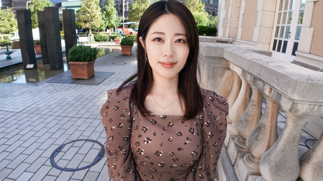 濃厚なセックスがここにある。静かな雰囲気の大人の女性が、快感を感じたくて応募してきた！セックス中も自ら腰を振り気持ちいいとこに当てまくる！ 【初撮り】ネットでAV応募→AV体験撮影 2393 SIRO SIRO 5440