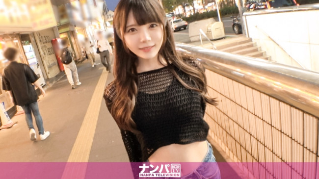 マジ軟派、初撮。 1997 スタイル抜群のヘソ出し川崎ギャルをナンパ！人懐っこい性格で男を勘違いさせる小悪魔ちゃん！！！男の上に跨り欲望のままに腰を振る姿は必見！！ 200GANA 2964