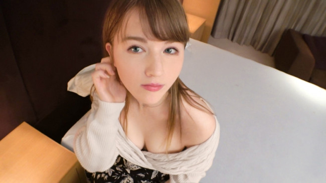来自加州的白人美女瞒着男友来到日本体验异国肉棒 SIRO 4084