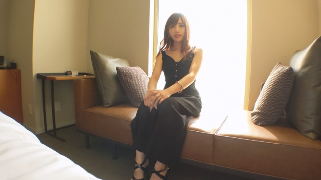 【初撮り】【関西弁ギャル】【美白モデル体型】明るい雰囲気の素人ギャル。実は経験少なめ。人生で初めて尽くしの体験に驚きっぱなし。 ネットでAV応募→AV体験撮影 1032 飛鳥 24歳 関西某テーマパー SIRO 3894