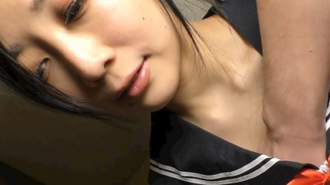 身材苗條臉蛋漂亮的姐姐