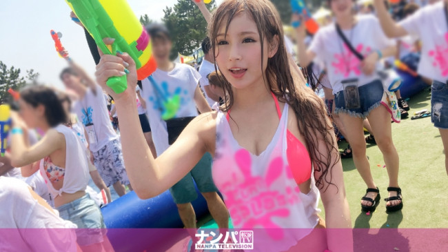 ファ●ファ●スプラッシュナンパ！ セックス大好きなちょいギャルお姉さんをGET！セフレ立候補からのお試しセックス開始！凄テクフェラで男優にご奉仕→デカチン挿入されて絶叫！素人娘のイキまくりセックスは必 200GANA 2144